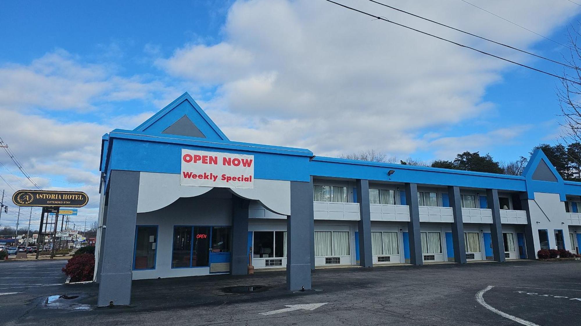 Astoria Hotel North Danville Εξωτερικό φωτογραφία