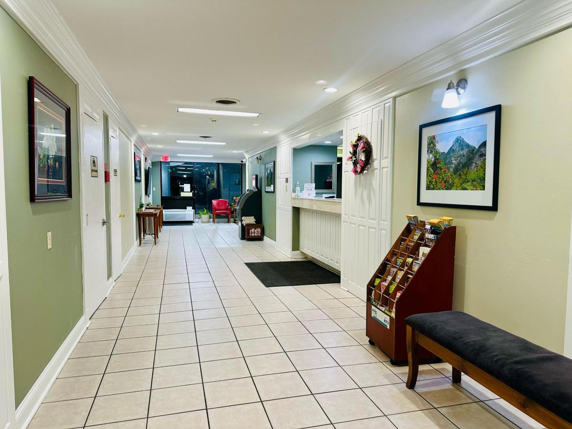 Astoria Hotel North Danville Εξωτερικό φωτογραφία